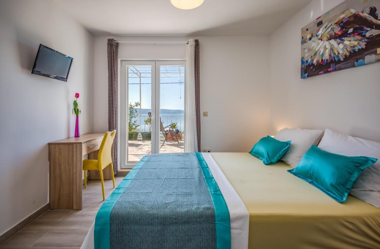 Holiday House Almissa Омиш Экстерьер фото