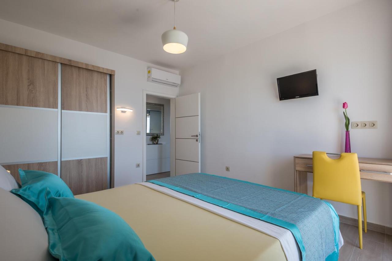 Holiday House Almissa Омиш Экстерьер фото