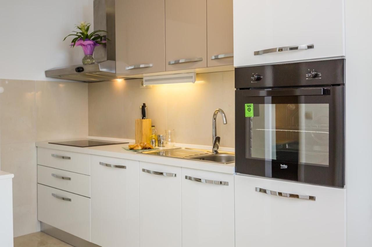Holiday House Almissa Омиш Экстерьер фото