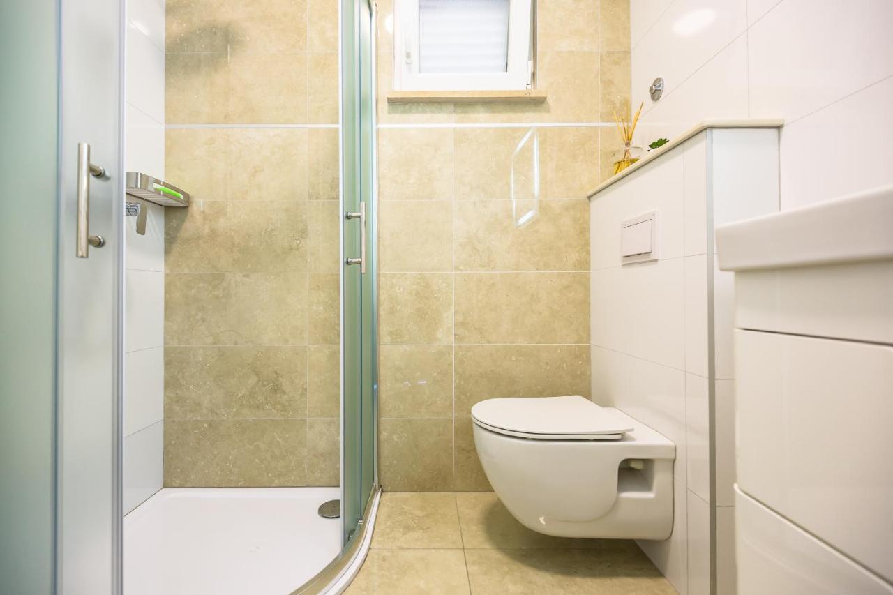 Holiday House Almissa Омиш Экстерьер фото
