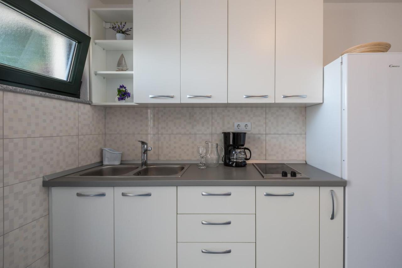 Holiday House Almissa Омиш Экстерьер фото